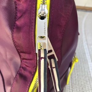 Lululemon vegan leather purple gym bag